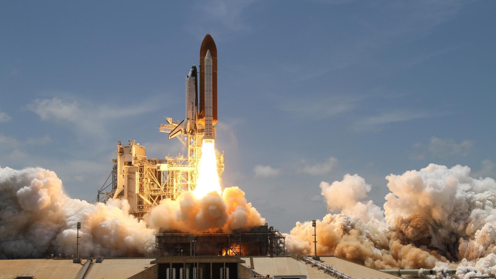 湖人队内进行投篮竞赛促进球员良性竞争,打篮球湖人队