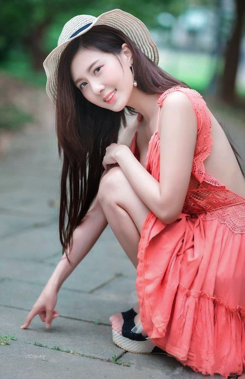 爱游戏体育app-世界杯中国女足夺冠 球迷激情洋溢，中国女足世界杯亚军视频